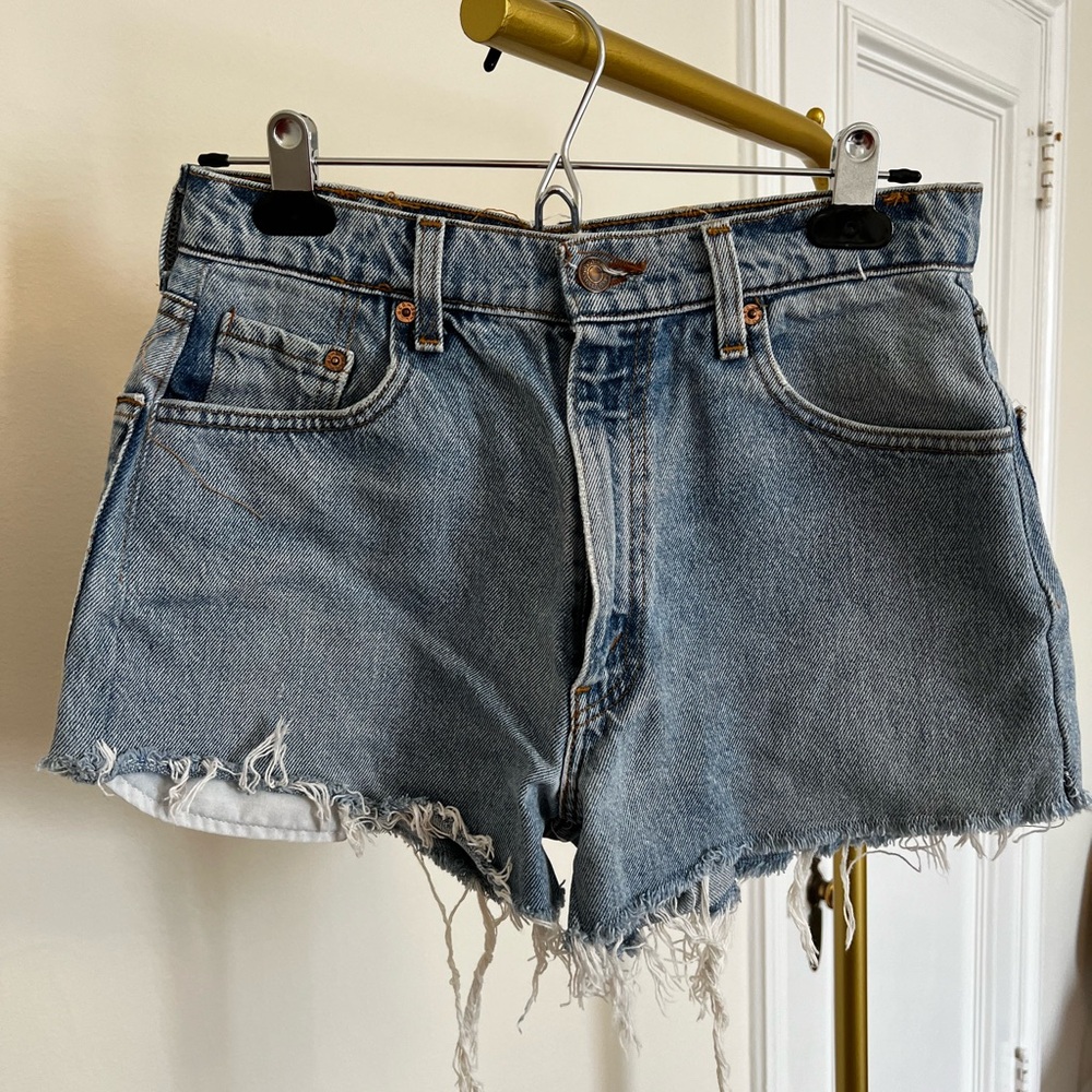 Vintage Levi cutoff shorts. Size 26ish